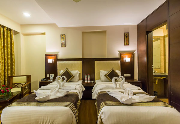 Twin-Bed-Room2