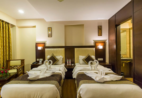 Twin-Bed-Room2